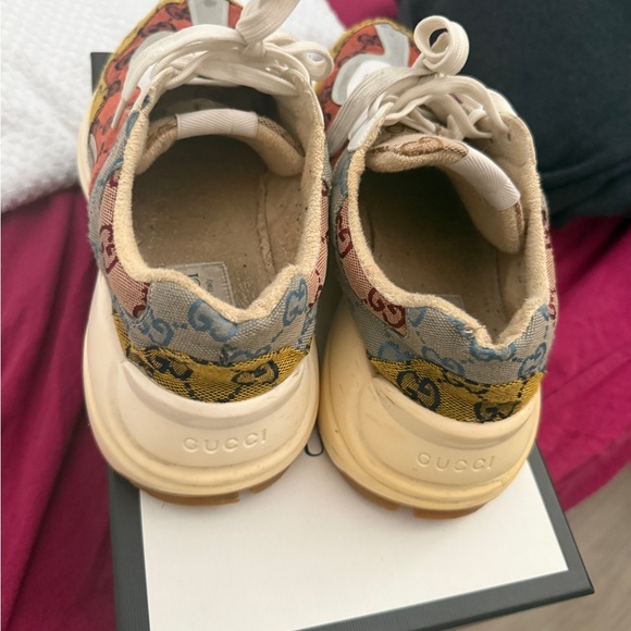 Mans Colorful Logo Sneakers - Picture 2 of 6